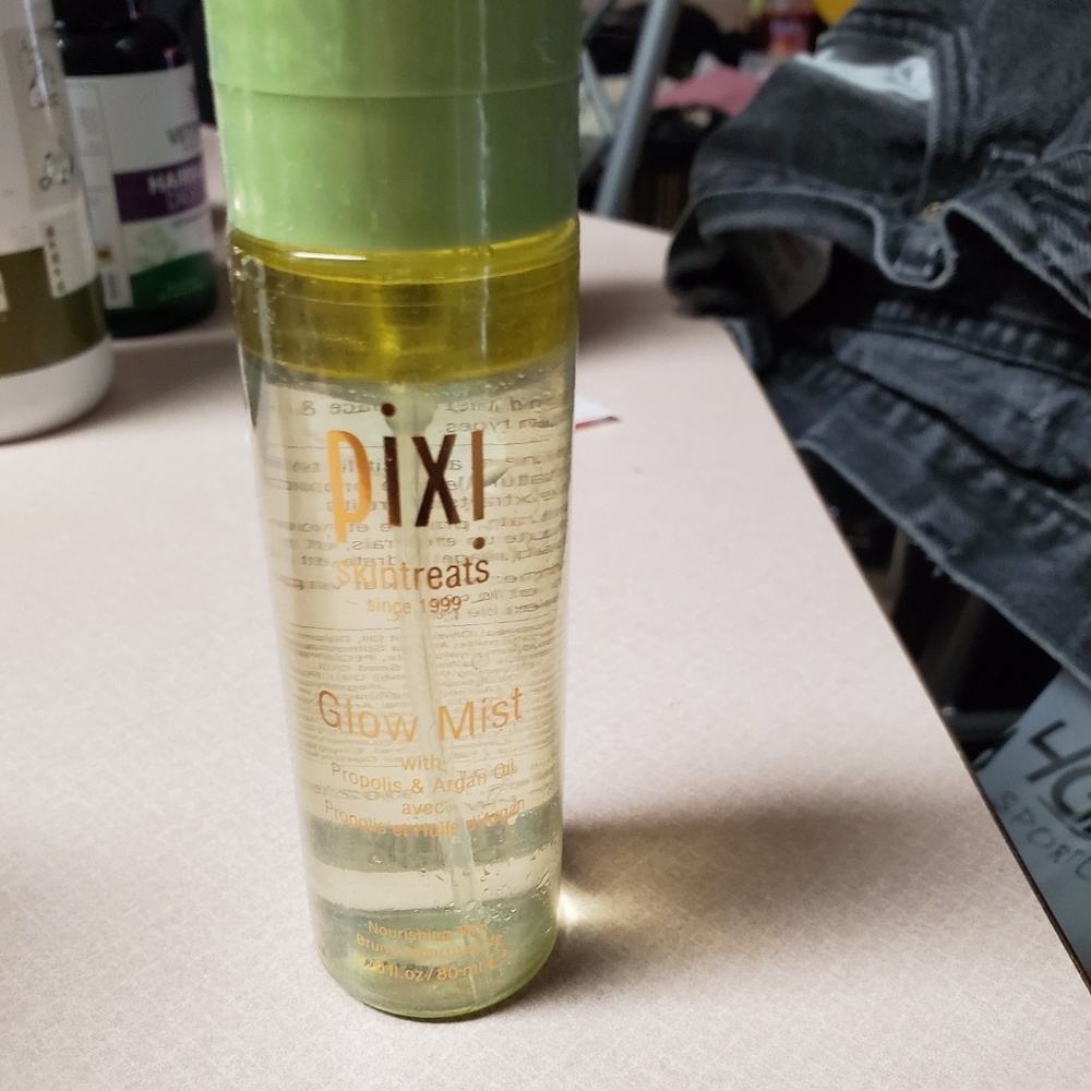 PIXI BY PETRA

Glow Mist